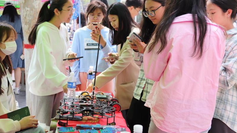 企业级搜索故障排查：技术对比与关键考量